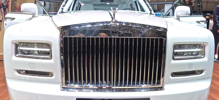 Rolls Royce Serenity - "jedwabna" premiera