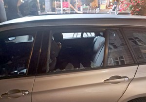 Auto na koji je pucao muskarac kod Sremske Mitrovice