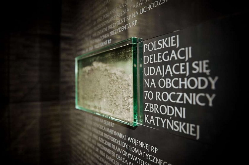 tablica, Smoleńsk, ziemia, katedra polowa wojska polskiego
