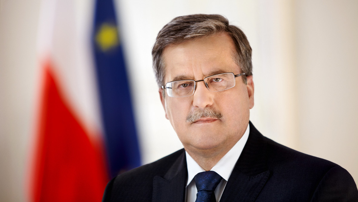 Prezydent Bronisław Komorowski podpisał dzisiaj nowelizację ustawy o rencie socjalnej, zgodnie z którą aby uzyskać rentę, nie będzie trzeba przebywać na terytorium Polski, a jedynie posiadać w Polsce miejsce zamieszkania. Nowela wykonuje wyrok Trybunału Konstytucyjnego.