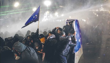 Gruzja rok po wyborach to kraj w pełni autorytarny