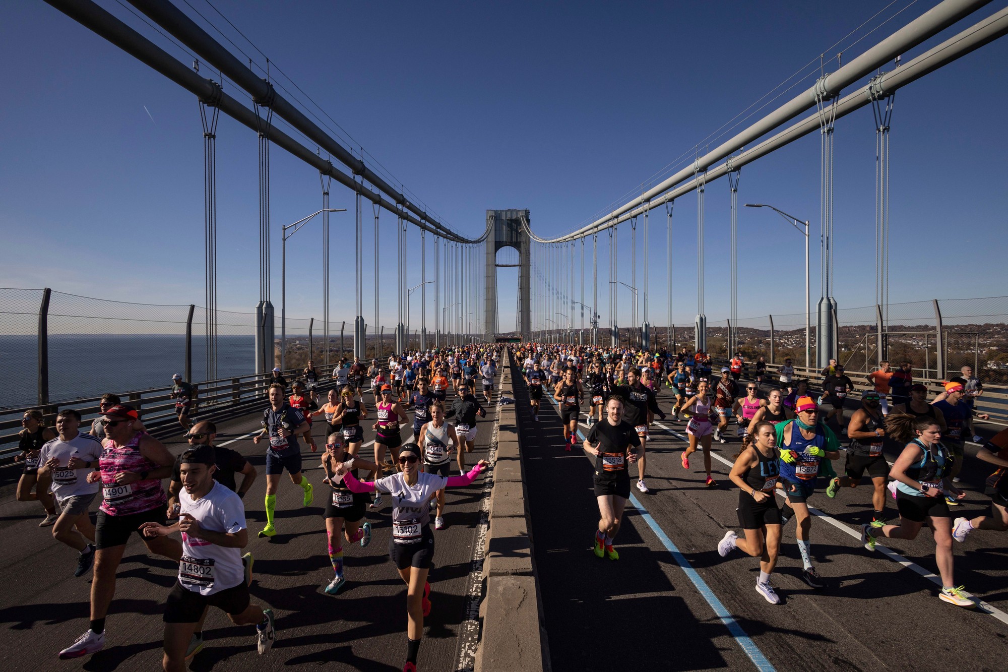 Bežci počas maratónu v New Yorku.