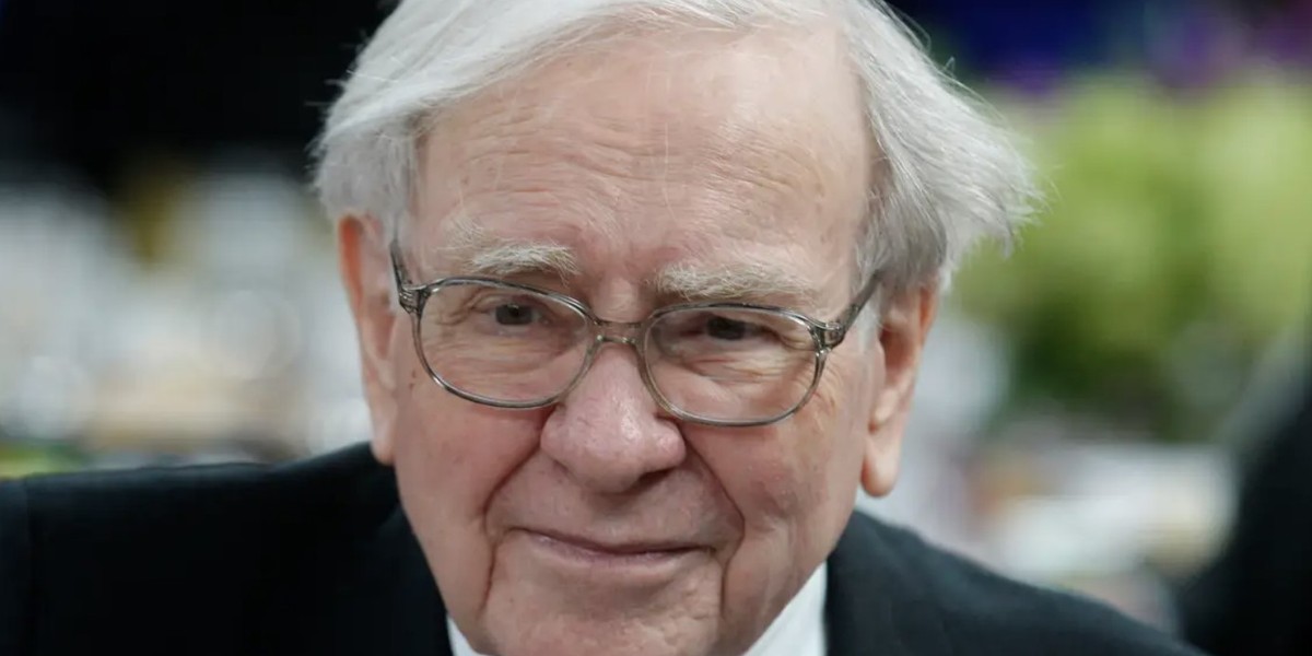 Jak wynika z czwartkowego raportu ProPublica, Warren Buffett sprzedał akcje, którymi handlował także Berkshire