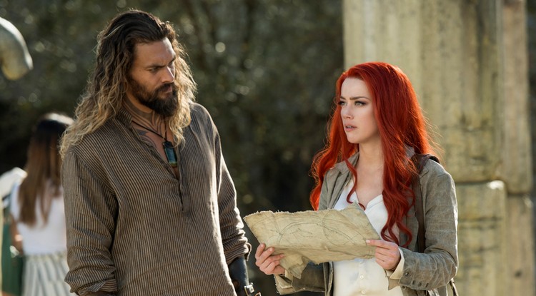 Jason Momoa és Amber Heard az Aquaman c. filmben.