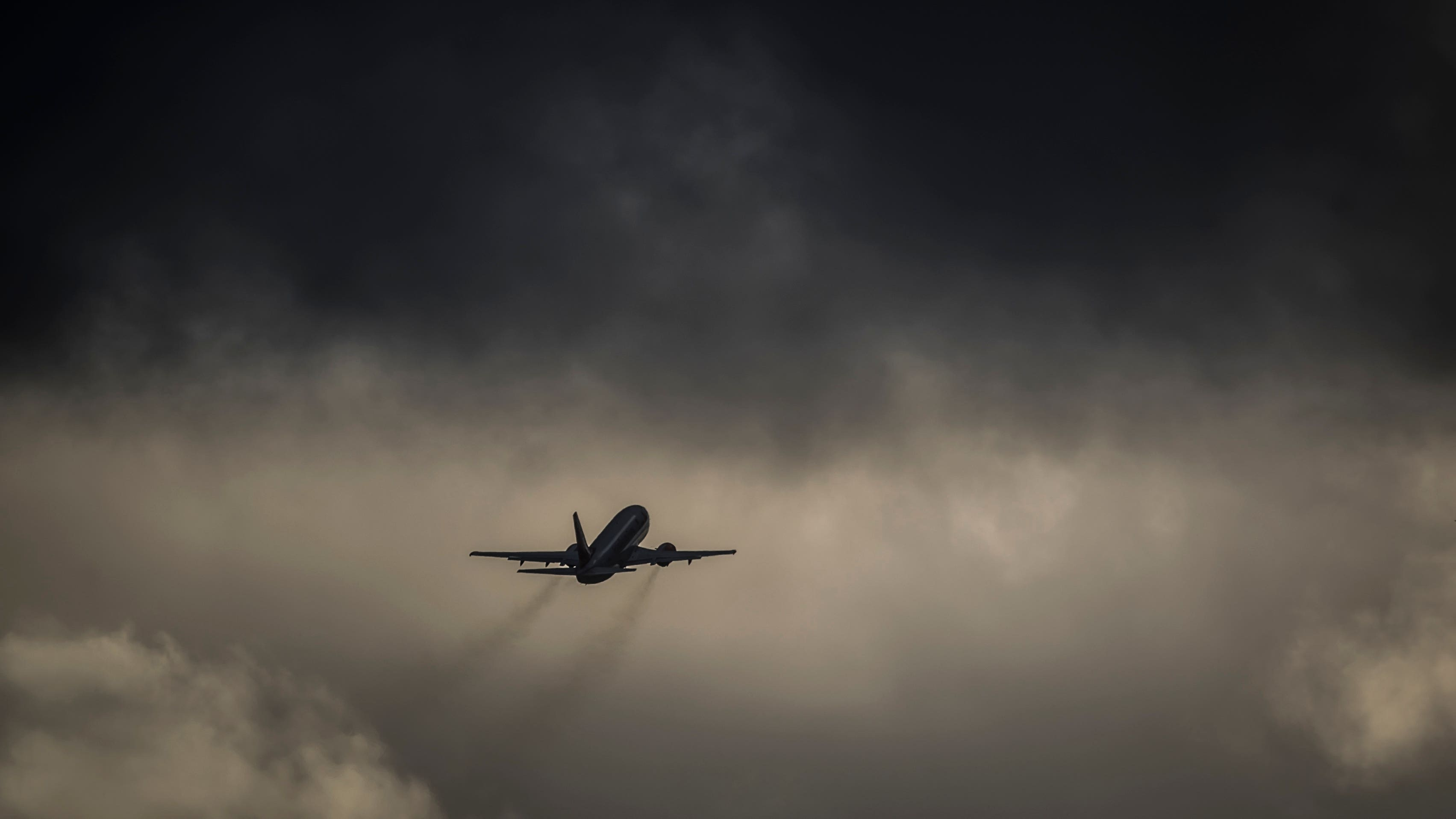 Your flight could run on time more often as Met Office boosts fog predictions