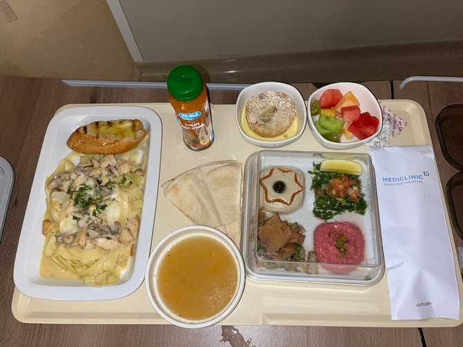 Hrana u bolnici u Dubaiju, Foto: Privatna arhiva