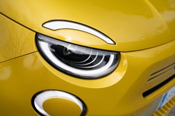 wielki powrót silnika spalinowego. oto nowy fiat 500