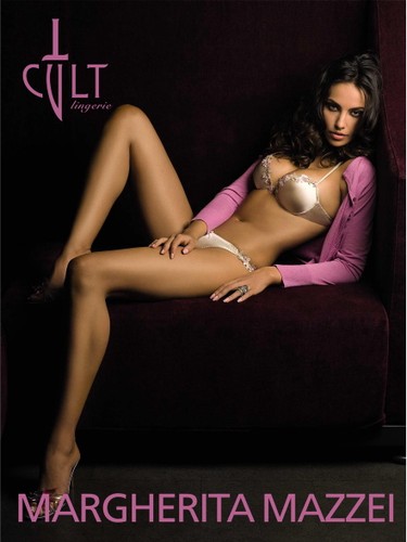 Madalina Diana Ghenea prezentuje bieliznę firmy Margherita Mazzei