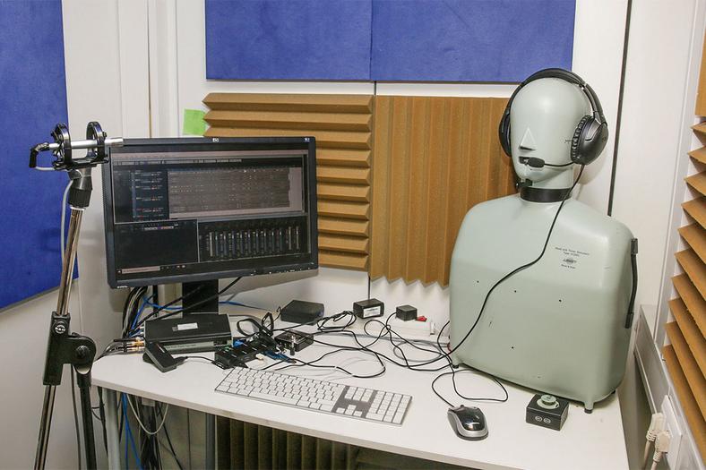 W teście Komputer Świata obok pomiarów technicznych jakości dźwięku liczą się również subiektywne odczucia akustyczne testujących 