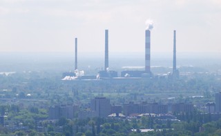 Zanieczyszczone powietrze sprzyja COVID-19? Tak uważają włoscy naukowcy