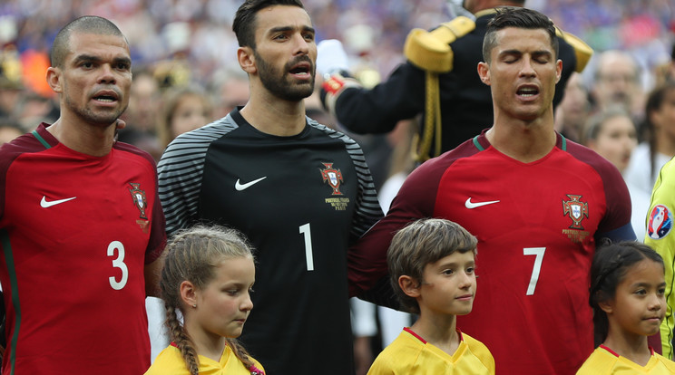 Pepe, Rui Patrício és Ronaldo is tagja az Eb álomcsapatának / Fotó: AFP