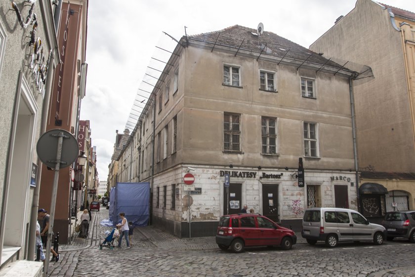 Kamienica u zbiegu Szkolnej, Wrocławskiej i Koziej zamieni się w pasaż