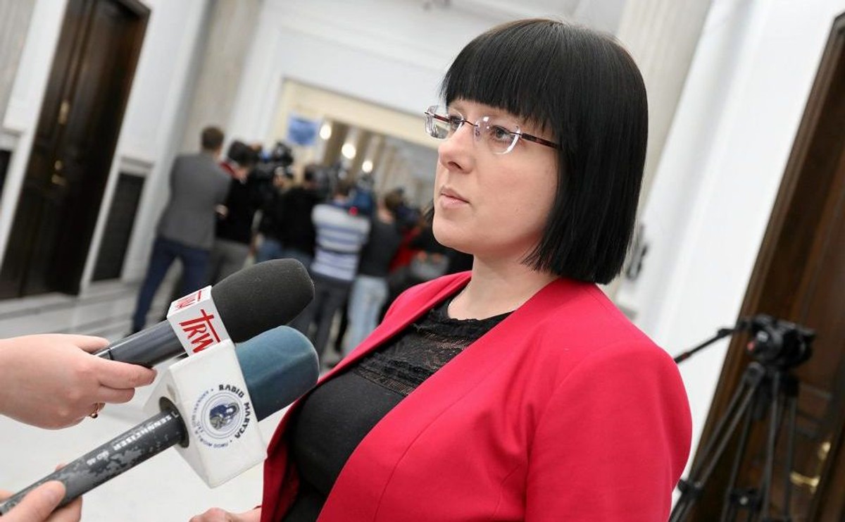 Kaja Godek da wykład pod patronatem izby lekarskiej. "To jak śpiewać przebój Sławomira w kościele"