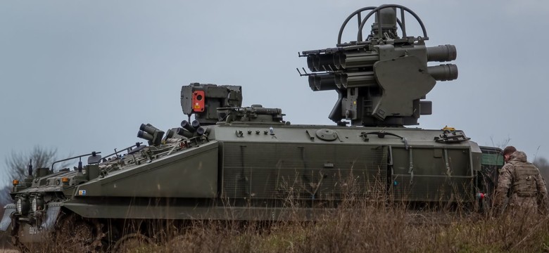 Pierwsze brytyjskie przeciwlotnicze Stormery trafiły na front