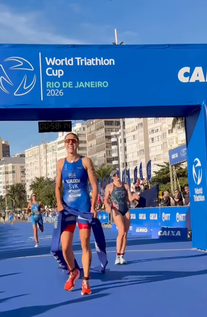 Slovenská triatlonistka Zuzana Michaličková zvíťazila v pretekoch Svetového pohára v Riu de Janeiro.