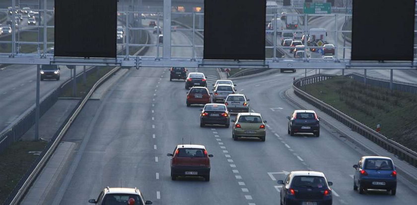 Zróbcie porządne drogowskazy na trasie S8