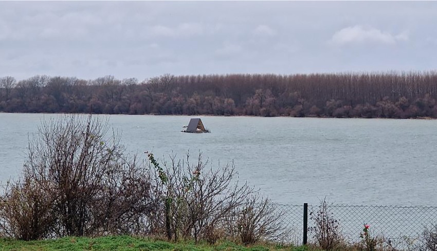 Splav upluta Dunavom