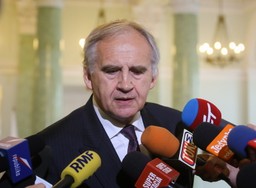 Zembala przeprasza za słowa o strajkujących: Chory jest dla mnie świętością