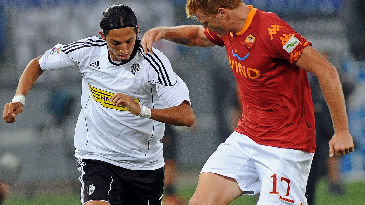 Obrońca AS Roma, John Arne Riise jest blisko powrotu na boisko po kontuzji, której doznał podczas przygotowań reprezentacji Norwegii do meczu z Portugalią w eliminacjach Euro 2012. Piłkarz został włączony do składu Giallorossich na niedzielne spotkanie z Bologną.