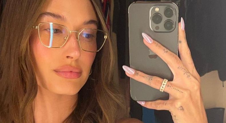 Hailey inspired this nail trend [Instagram/HaileyBeiber]