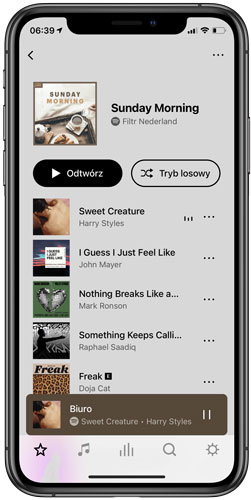 Aplikacja Sonos jest przyjemnie przejrzysta i pozwala łatwo wybierać serwisy streamingowe albo ulubione playlisty