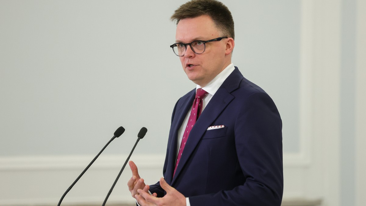 Szymon Hołownia przesuwa termin prac nad projektami o aborcji. Fala komentarzy