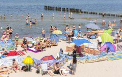 9 największych faux pas na plaży. Tego lepiej unikaj na urlopie