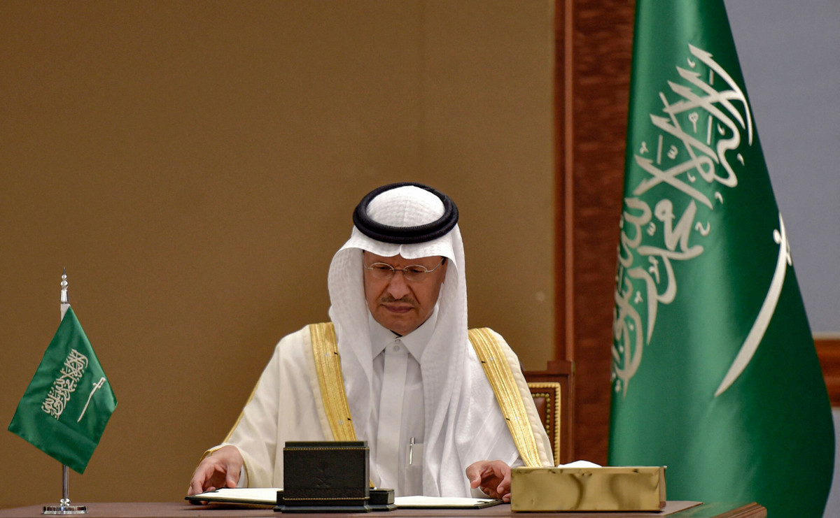 Arabia Saudyjska sygnalizuje zmniejszenie produkcji ropy. Ceny zareagowały