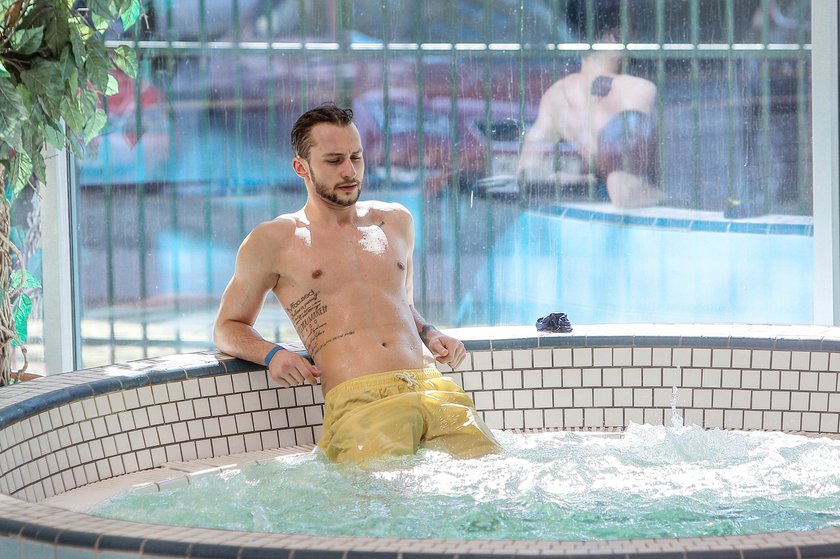 Kamil Kuroczko w jacuzzi