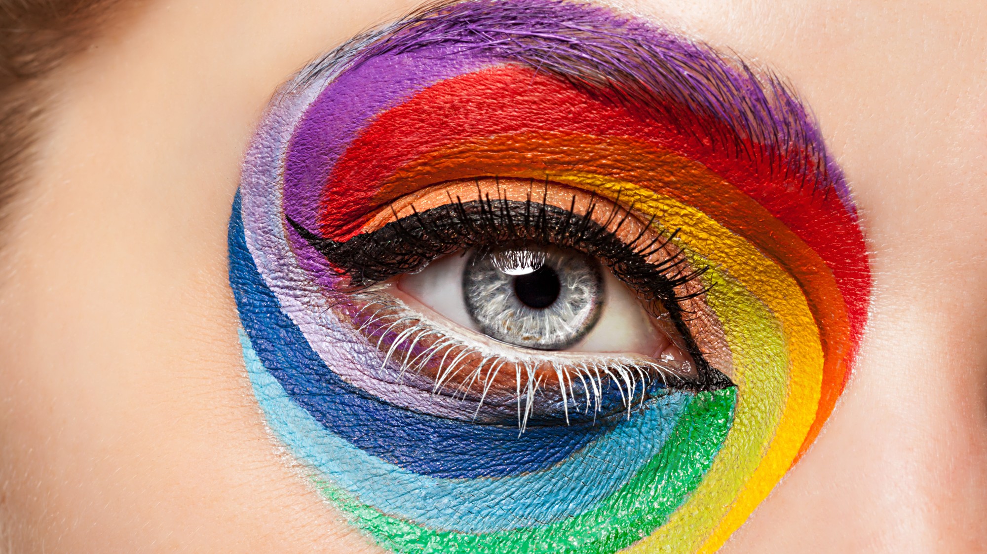 Ste dravá červená alebo pokojná modrá? Zistite, čo o vašej náture hovorí vaša osobná farebná DNA.