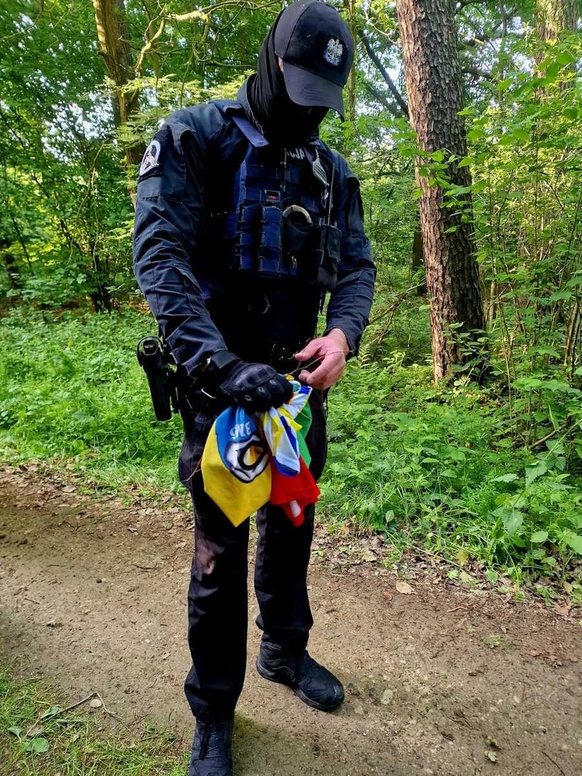 Szczytniki: Police thwarts the footballers