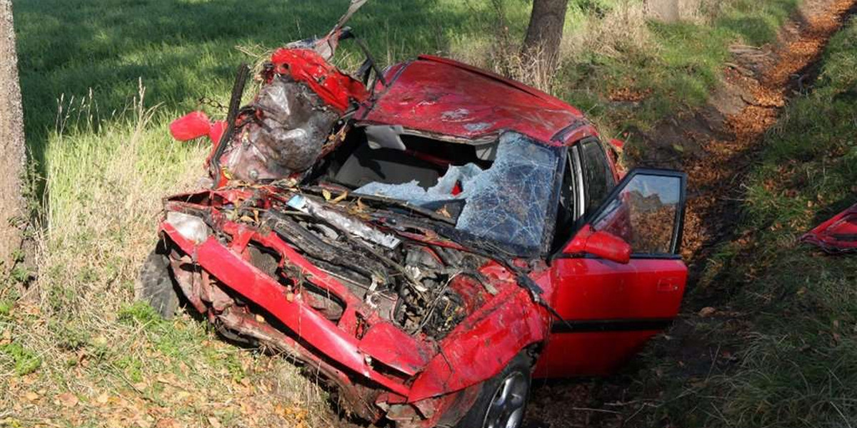 Tragedia na drodze! Dwie  osoby nie żyją! 