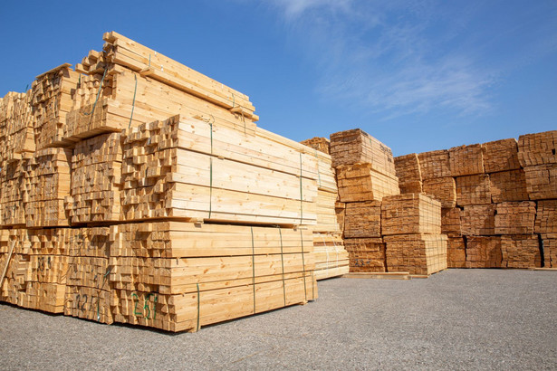 Czy produkcja palet drewnianych może być opodatkowana ryczałtem 5,5%?