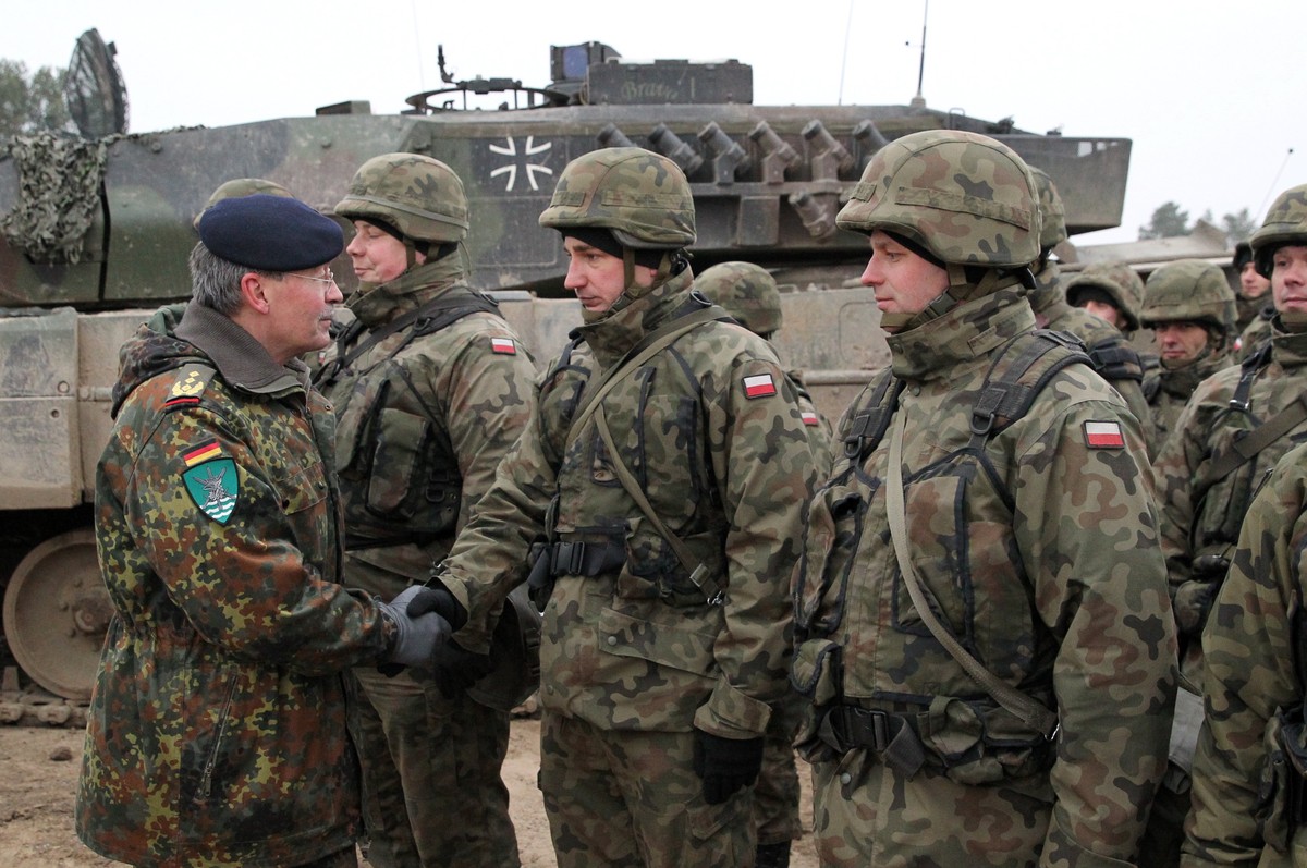 Polscy i niemieccy żołnierze na wspólnych ćwiczeniach w roku 2015