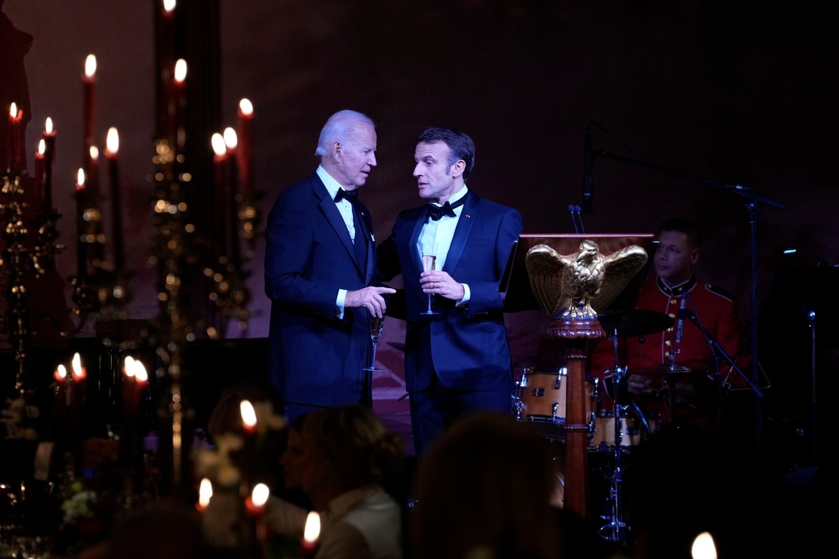 Joe Biden i Emmanuel Macron