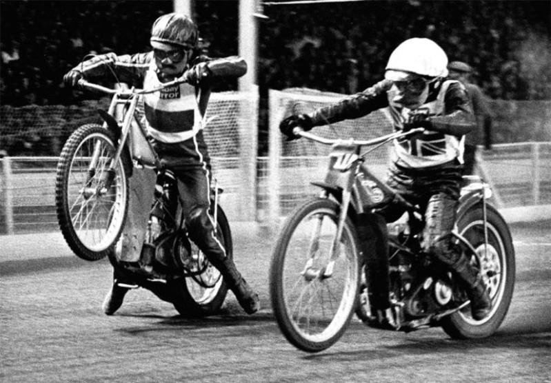 Wyścig dodatkowy o brązowy medal na Wembley w 1978 roku Z lewej Jerzy Rembas, z prawej Dave Jessup Wygrał jednak niewidoczny na zdjęciu Scott Autrey