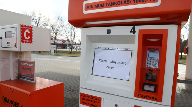 A kutaknál már most is több helyen nem lehet benzinhez jutni / Fotó: Pozsonyi Zita