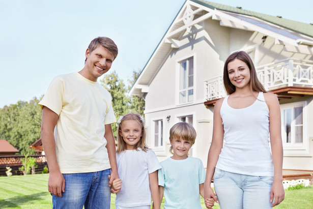 Najkorzystniejszego kredytu hipotecznego szukaliśmy dla „modelowej” rodziny składającej się z czterech osób