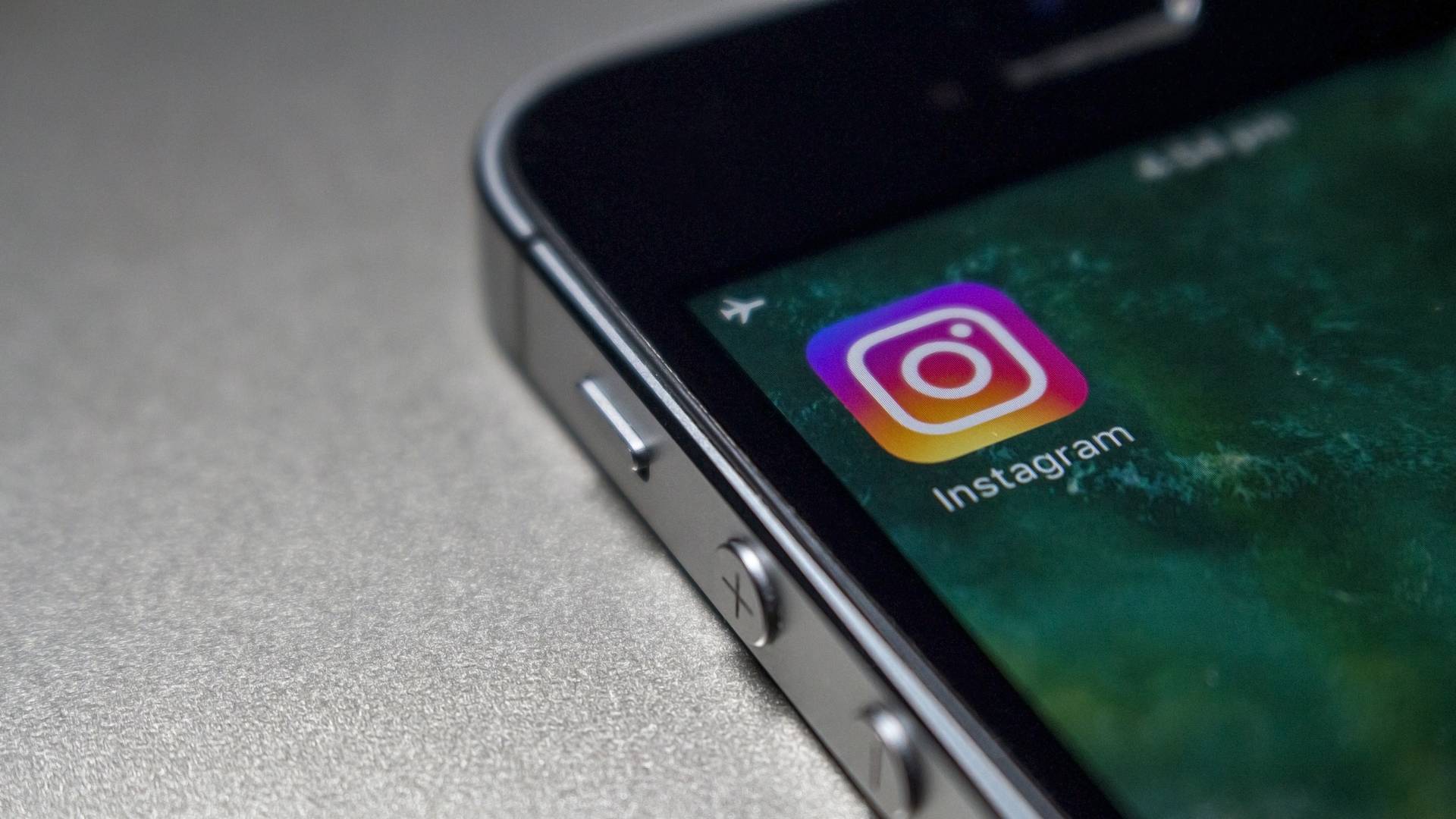 Zašto ljudi prave tajne i lažne instagram naloge?