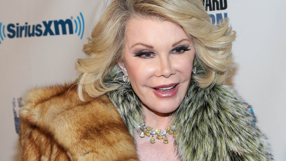 Joan Rivers, niezwykle popularna amerykańska prezenterka, trafiła do szpitala. 81-letnia gwiazda telewizji przestała oddychać podczas operacji strun głosowych.