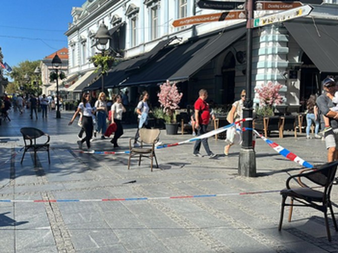 "Devojka nosi uložak za ciklus u ustima, razlog će vas preneraziti": Šok scena u Srbiji