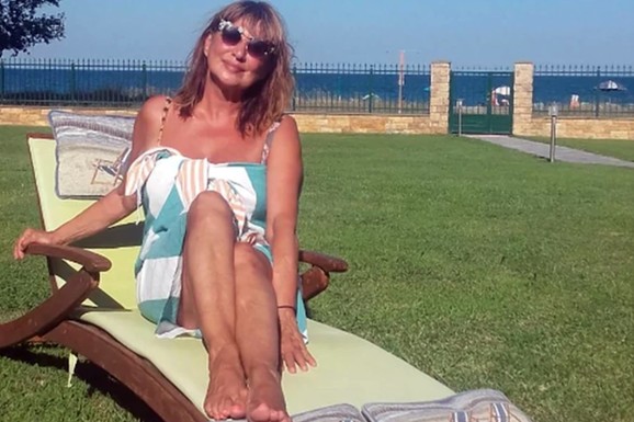 "NE ZNAM KAKO ĆU SE UDATI,  ŠTO JA NE BIH PISALA MUŠKARCIMA" Poznata Srpkinja (66) otvorila profil na sajtu za odrasle i zaprepastila: "Kad zaradim pare, javljam se"