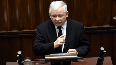 Kaczyński zapowiada obniżenie pensji w spółkach Skarbu Państwa