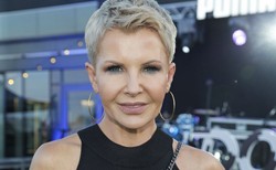 Joanna Racewicz uciera nosa paparazzi. Tym razem to ona na nich zapolowała