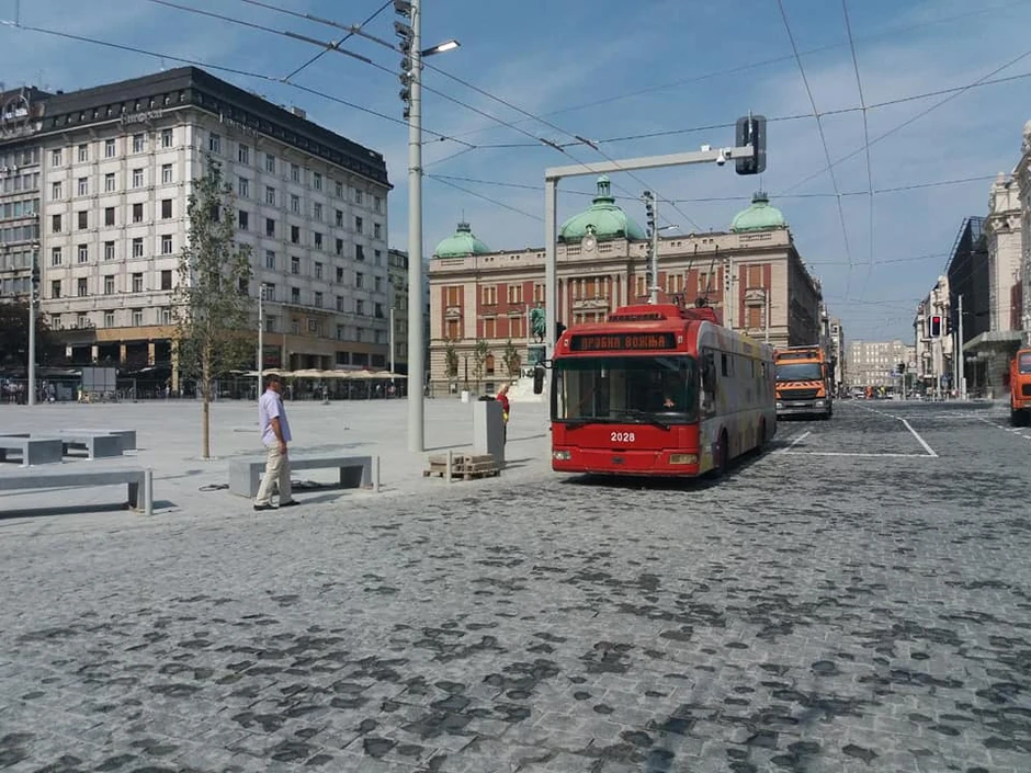 Trolejbusi na Trgu republike