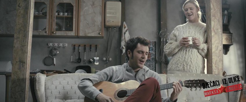 Momčilo Otašević i Ana Sofrenović u filmu "Dečaci iz ulice Marksa i Engelsa"