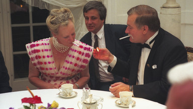 Lech Wałęsa siedział obok królowej Danii. Zdjęcie przeszło do historii
