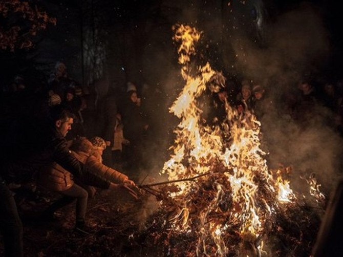 Kako se odlaže badnjak kada prođu praznici?