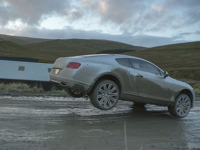 Latający  bentley continental GT speed