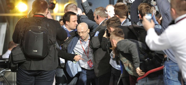 PO atakuje PiS za incydent przed debatą. "Grozili pracownikom TVP zwolnieniami"